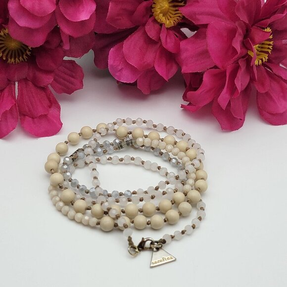 Serefina Crystal And Agate Beaded Necklace 36 Inch Beige Silver Tone Clasp Boho - Picture 1 of 10